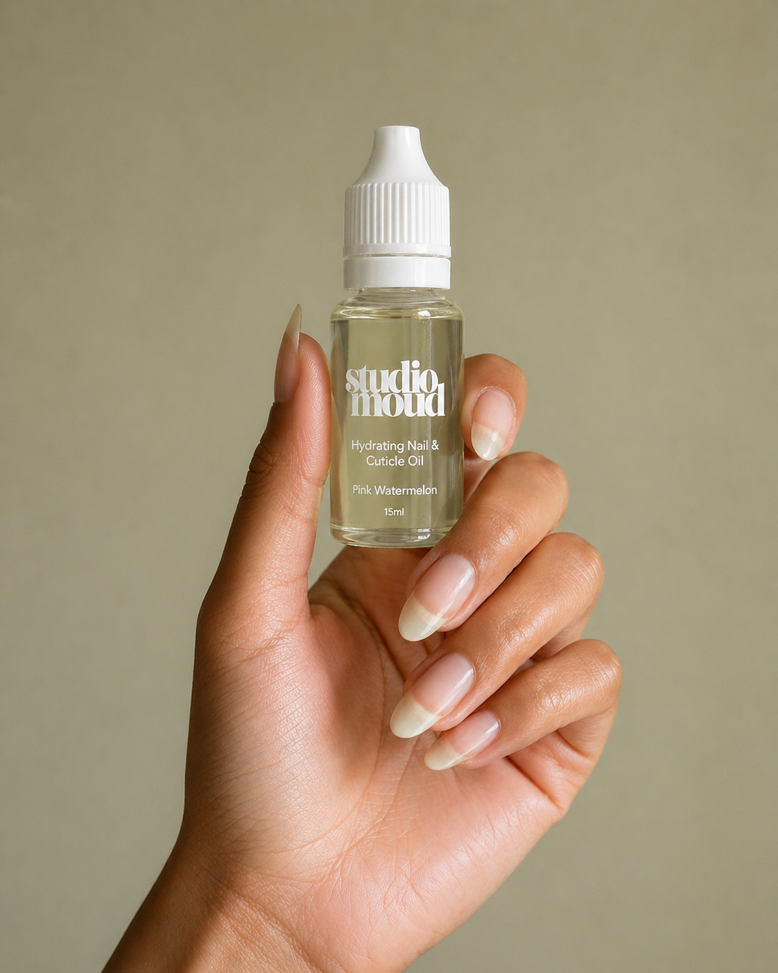 The Complete Guide to Cuticle Oil Benefits